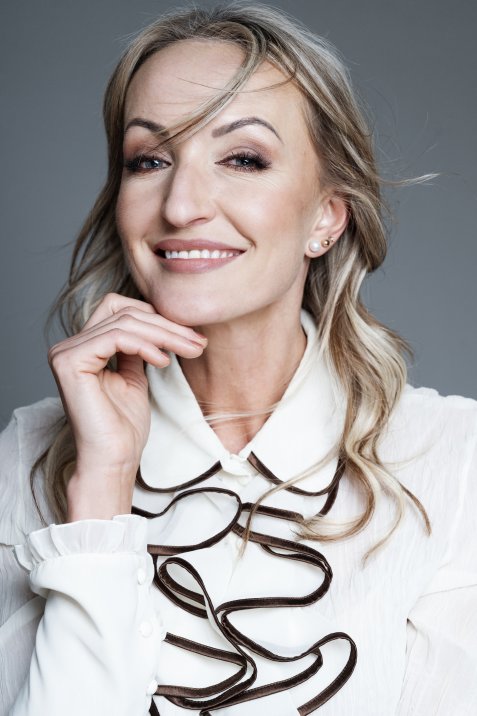 Jana V.