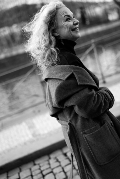 Jana V.