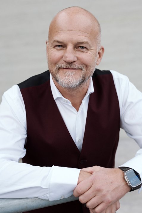 Kvetoslav S.
